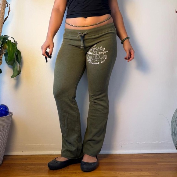 Mossimo Pants - Mossimo Olive Green Lowrise Sweatpants Embroidered Boho Floral Y2K Track Pants M